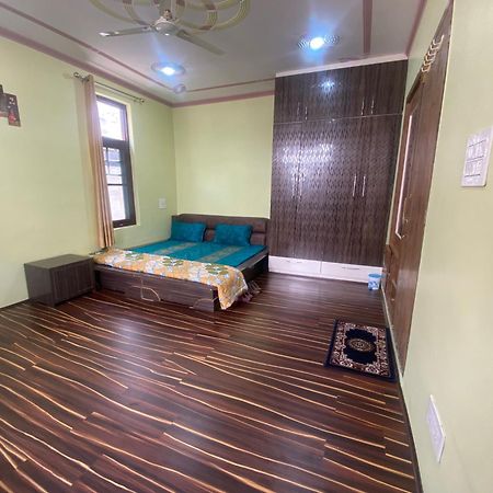 Penthouse Villa Srinagar  Luaran gambar