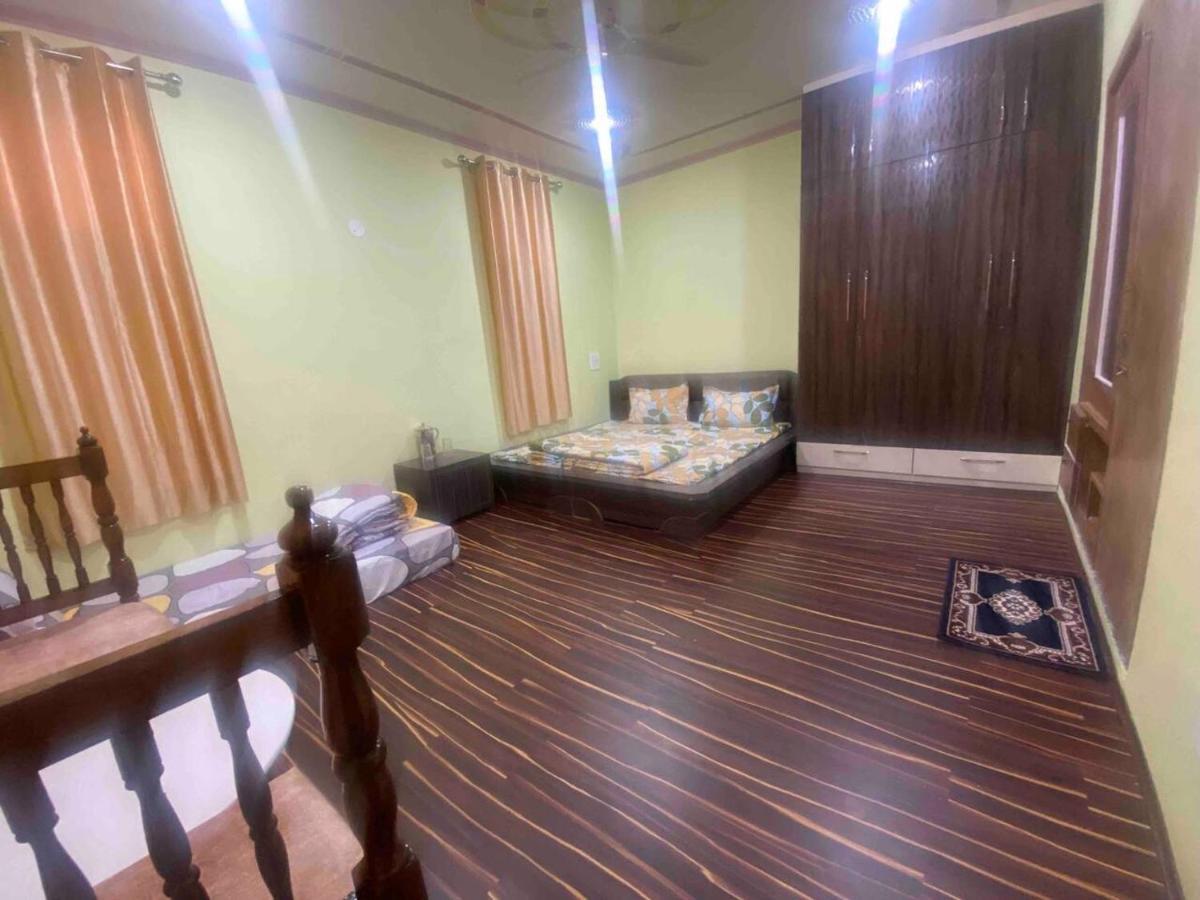 Penthouse Villa Srinagar  Luaran gambar