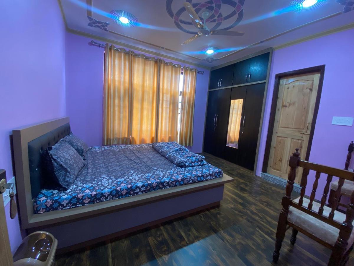 Penthouse Villa Srinagar  Luaran gambar